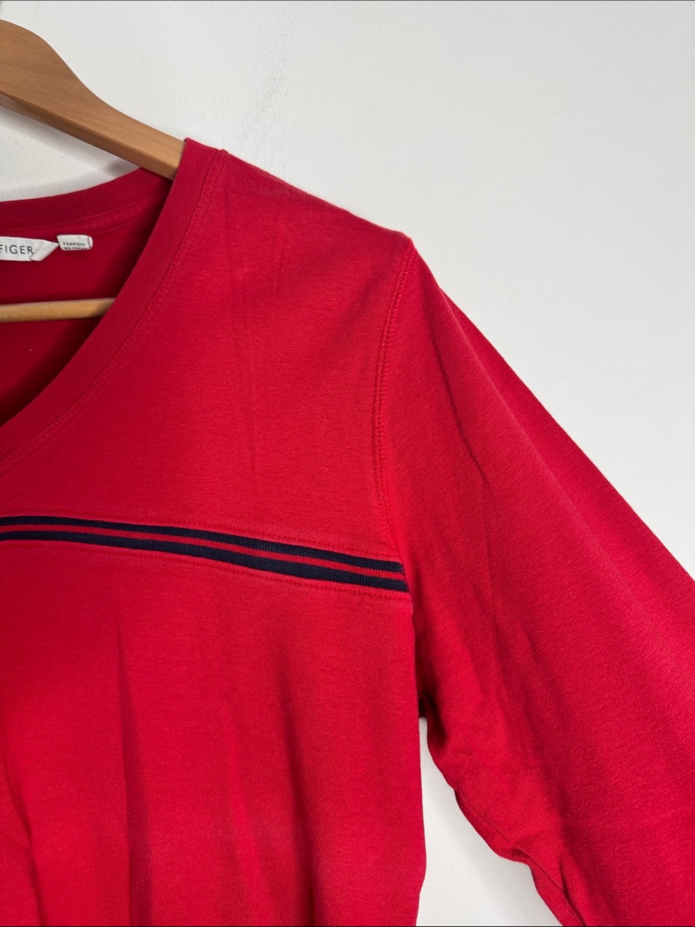 Tommy Hilfiger Vintage Red V‑Neck Long Sleeve Top Stripe Logo Street-style sz XL - Picture 4 of 9